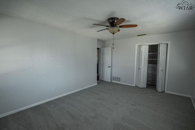 2404 PICADILLY LANE, Wichita Falls, TX 76309