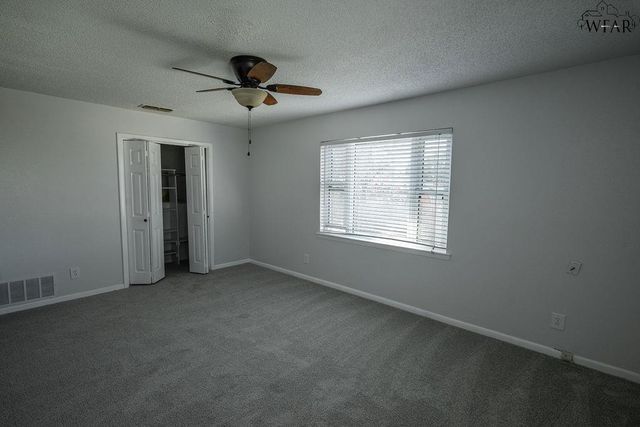 2404 PICADILLY LANE, Wichita Falls, TX 76309