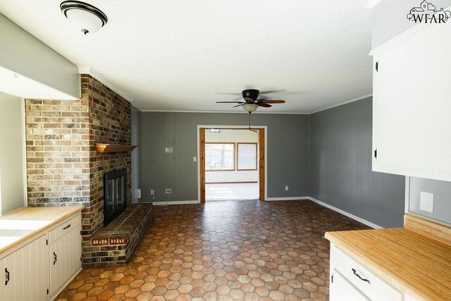 2404 PICADILLY LANE, Wichita Falls, TX 76309