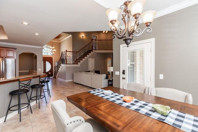 913 Doornbos Lane, Nederland, TX 77627