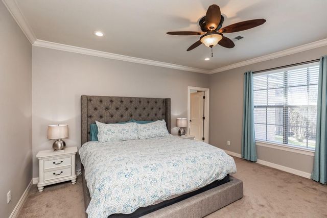 913 Doornbos Lane, Nederland, TX 77627