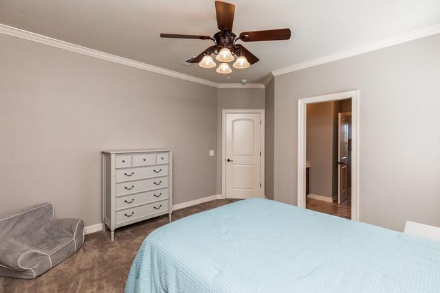 913 Doornbos Lane, Nederland, TX 77627