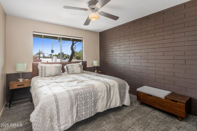 6802 E OAK Street, Scottsdale, AZ 85257