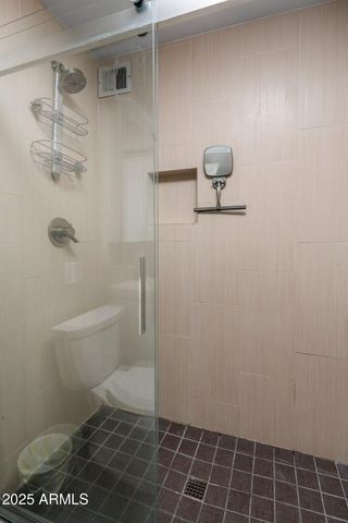 6802 E OAK Street, Scottsdale, AZ 85257