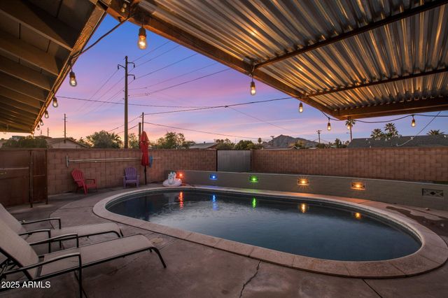 6802 E OAK Street, Scottsdale, AZ 85257