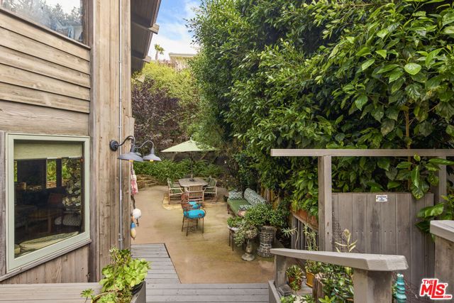 31875 Sea Level Drive, Malibu, CA 90265