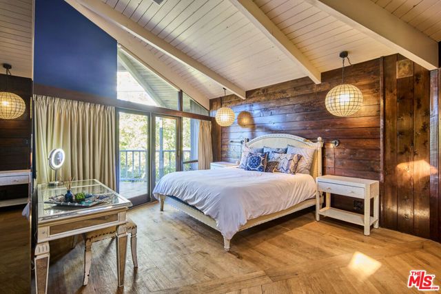 31875 Sea Level Drive, Malibu, CA 90265