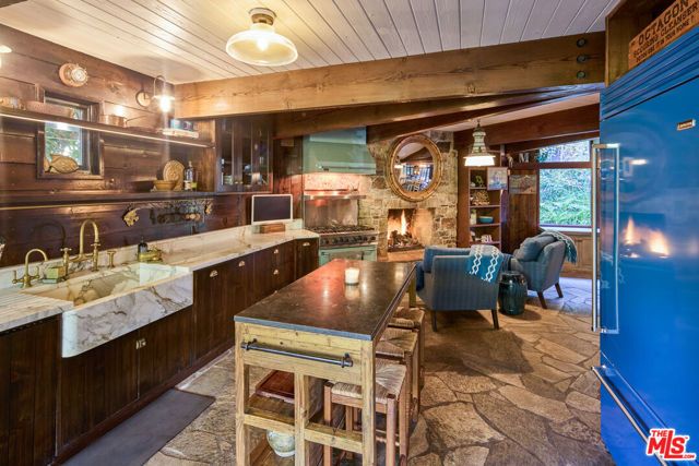 31875 Sea Level Drive, Malibu, CA 90265