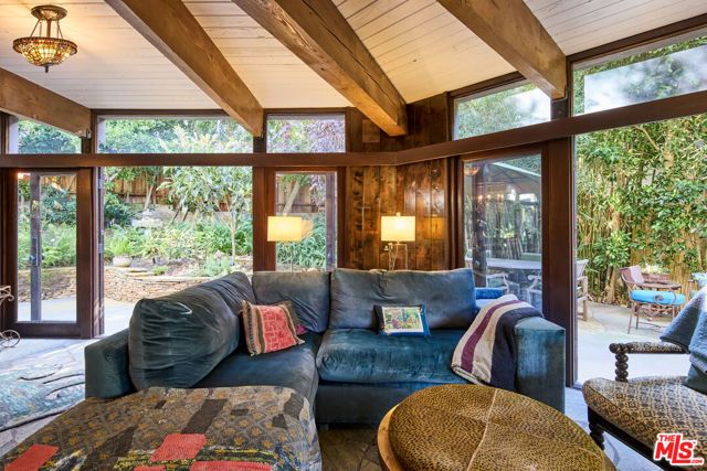 31875 Sea Level Drive, Malibu, CA 90265