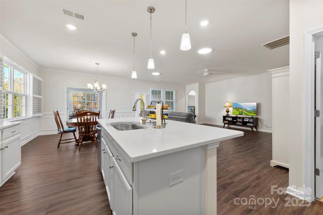 129 Picasso Trail, Mount Holly, NC 28120