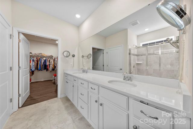 129 Picasso Trail, Mount Holly, NC 28120