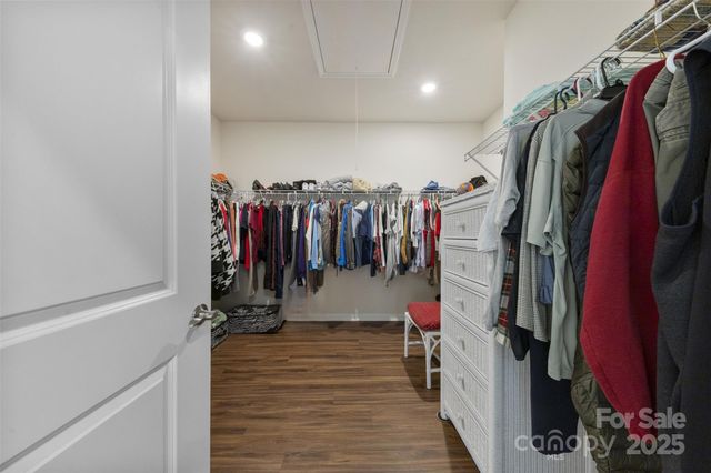 129 Picasso Trail, Mount Holly, NC 28120