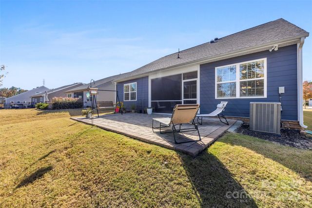 129 Picasso Trail, Mount Holly, NC 28120