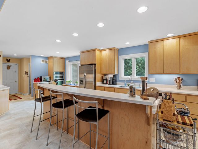 6916 Tonia Court, Evansville, IN 47710