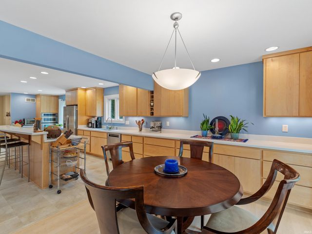 6916 Tonia Court, Evansville, IN 47710