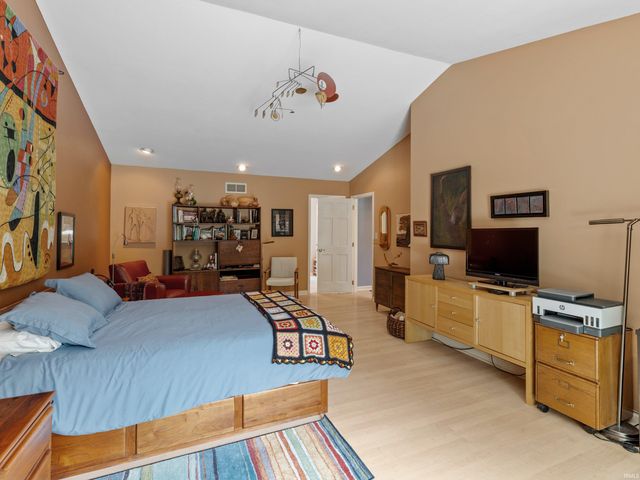6916 Tonia Court, Evansville, IN 47710