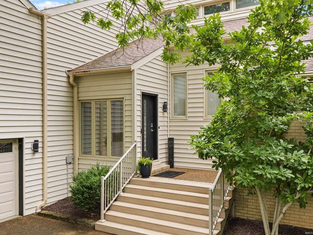 6916 Tonia Court, Evansville, IN 47710