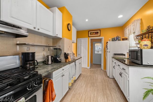 85 Union Ave, Paterson City, NJ 07502