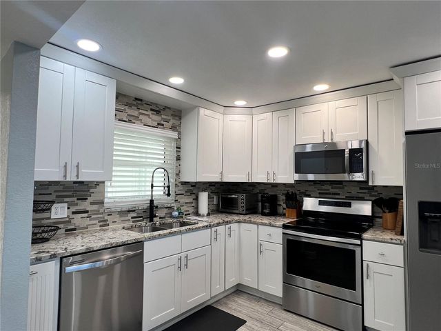1230 GULF BOULEVARD 304, Clearwater, FL 33767
