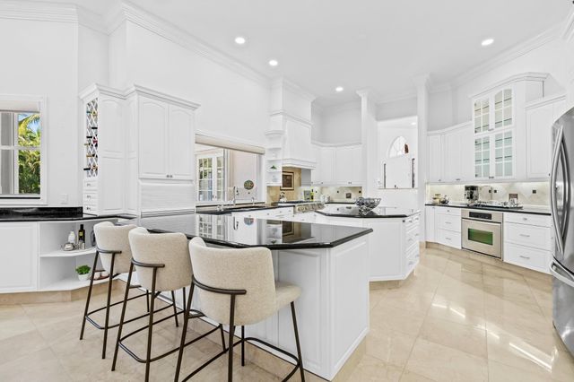 8618 Sawpine Road, Delray Beach, FL 33446