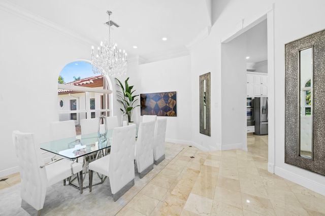 8618 Sawpine Road, Delray Beach, FL 33446