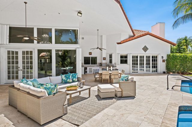 8618 Sawpine Road, Delray Beach, FL 33446