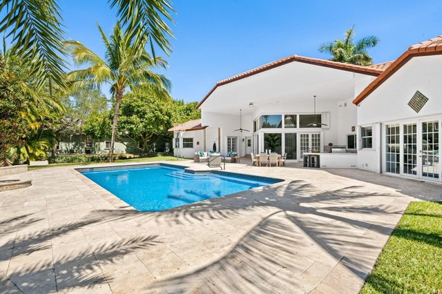 8618 Sawpine Road, Delray Beach, FL 33446