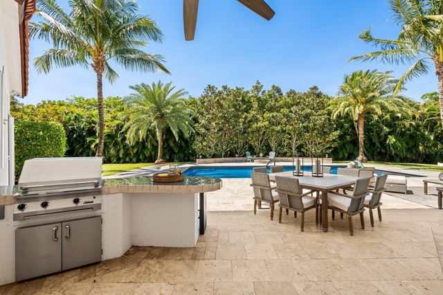 8618 Sawpine Road, Delray Beach, FL 33446