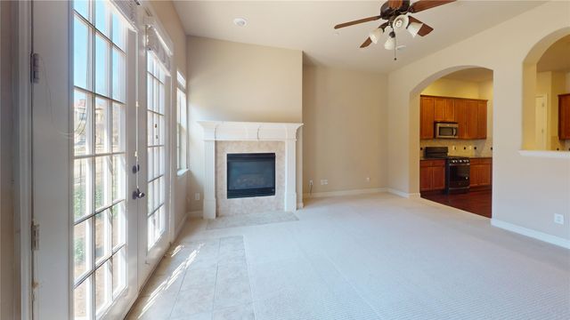 6753 Cabrillo 41, Irving, TX 75039