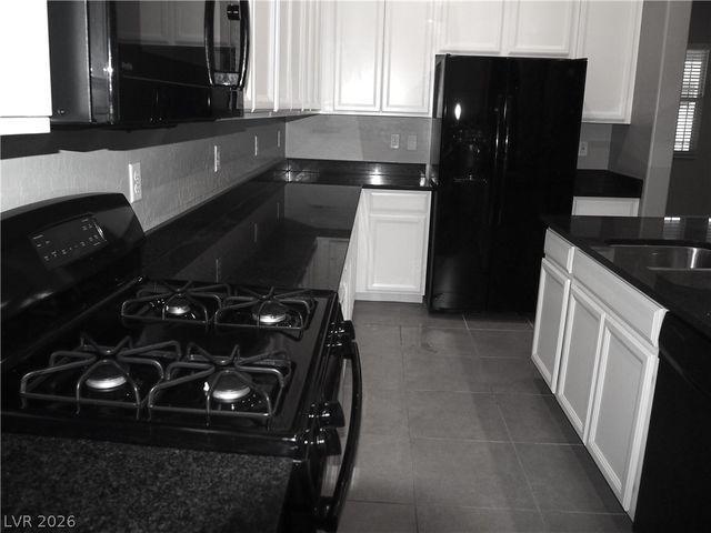 735 Orange Plume Walk, Henderson, NV 89011