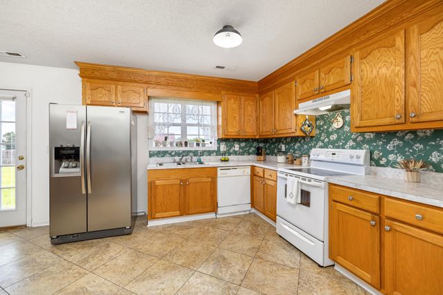 3550 Drayton Drive, Dalzell, SC 29040