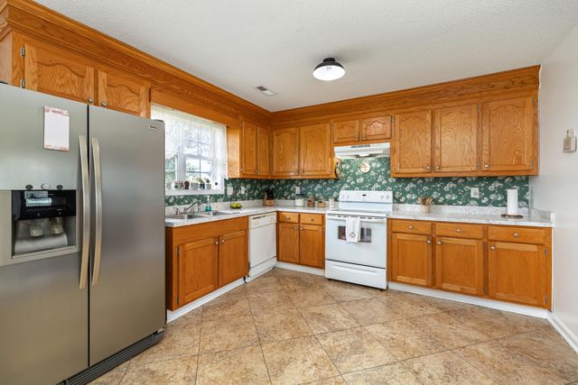 3550 Drayton Drive, Dalzell, SC 29040