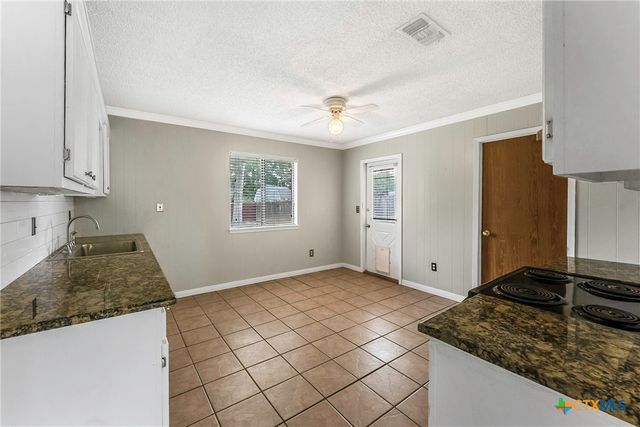 137 Lullwood Dr, New Braunfels, TX 78130