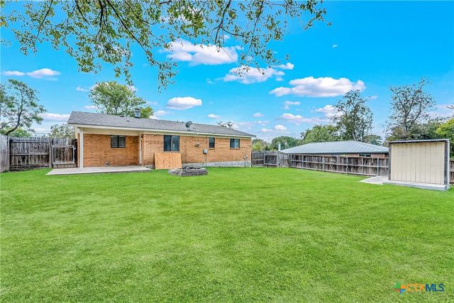 137 Lullwood Dr, New Braunfels, TX 78130