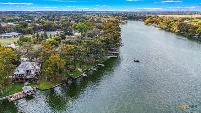 137 Lullwood Dr, New Braunfels, TX 78130