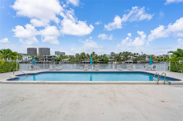 9381 E Bay Harbor Dr 504N, Bay Harbor Islands, FL 33154