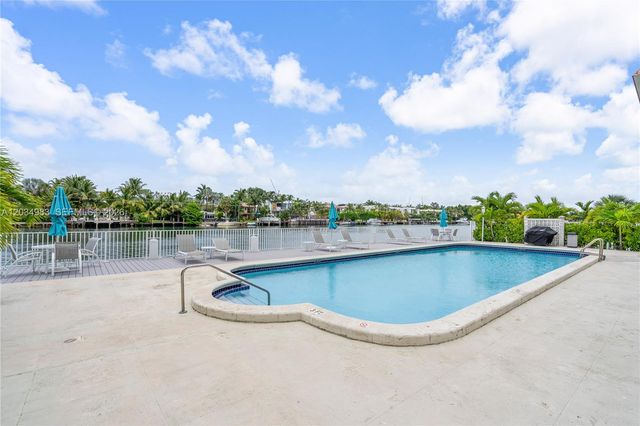 9381 E Bay Harbor Dr 504N, Bay Harbor Islands, FL 33154