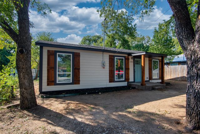 1105 Franklin Street, Weatherford, TX 76086