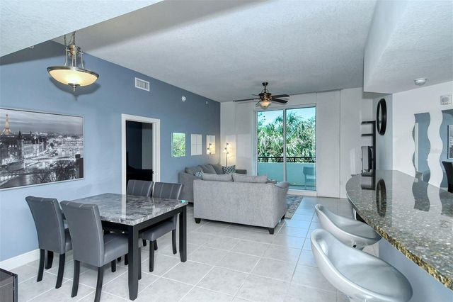800 N TAMIAMI TRAIL 203, Sarasota, FL 34236