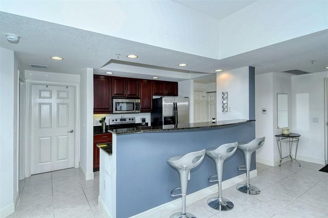 800 N TAMIAMI TRAIL 203, Sarasota, FL 34236