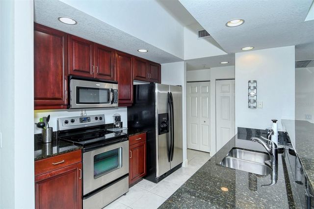 800 N TAMIAMI TRAIL 203, Sarasota, FL 34236