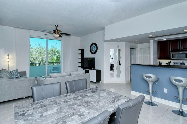 800 N TAMIAMI TRAIL 203, Sarasota, FL 34236