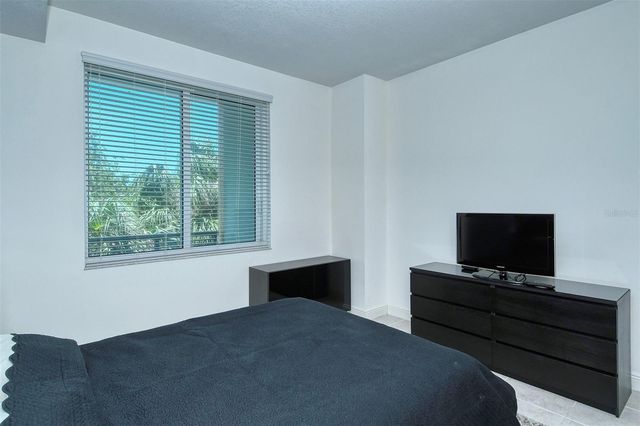 800 N TAMIAMI TRAIL 203, Sarasota, FL 34236