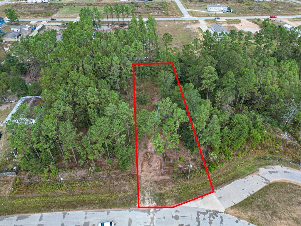 326 Road 5126, Cleveland, TX 77327