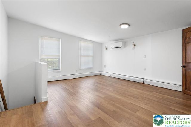 104 South Chestnut Street, Bath Boro, PA 18014