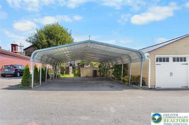 104 South Chestnut Street, Bath Boro, PA 18014