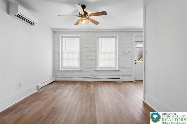 104 South Chestnut Street, Bath Boro, PA 18014