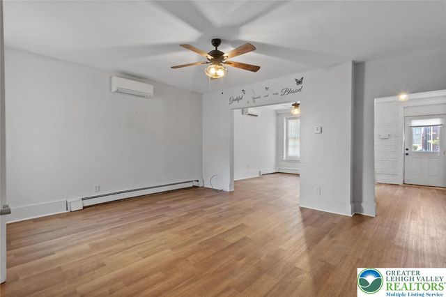 104 South Chestnut Street, Bath Boro, PA 18014