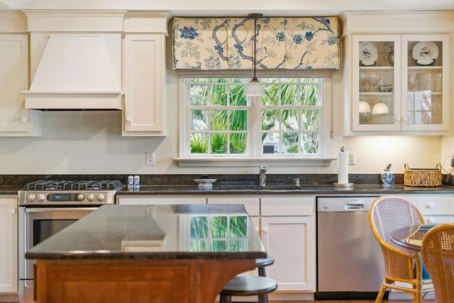 119 Freeman Street, Mount Pleasant, SC 29464