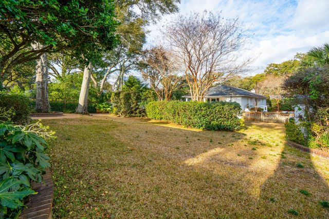 119 Freeman Street, Mount Pleasant, SC 29464